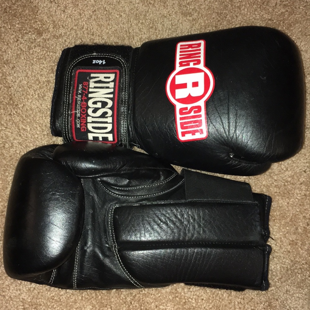 Black Ringside Gloves